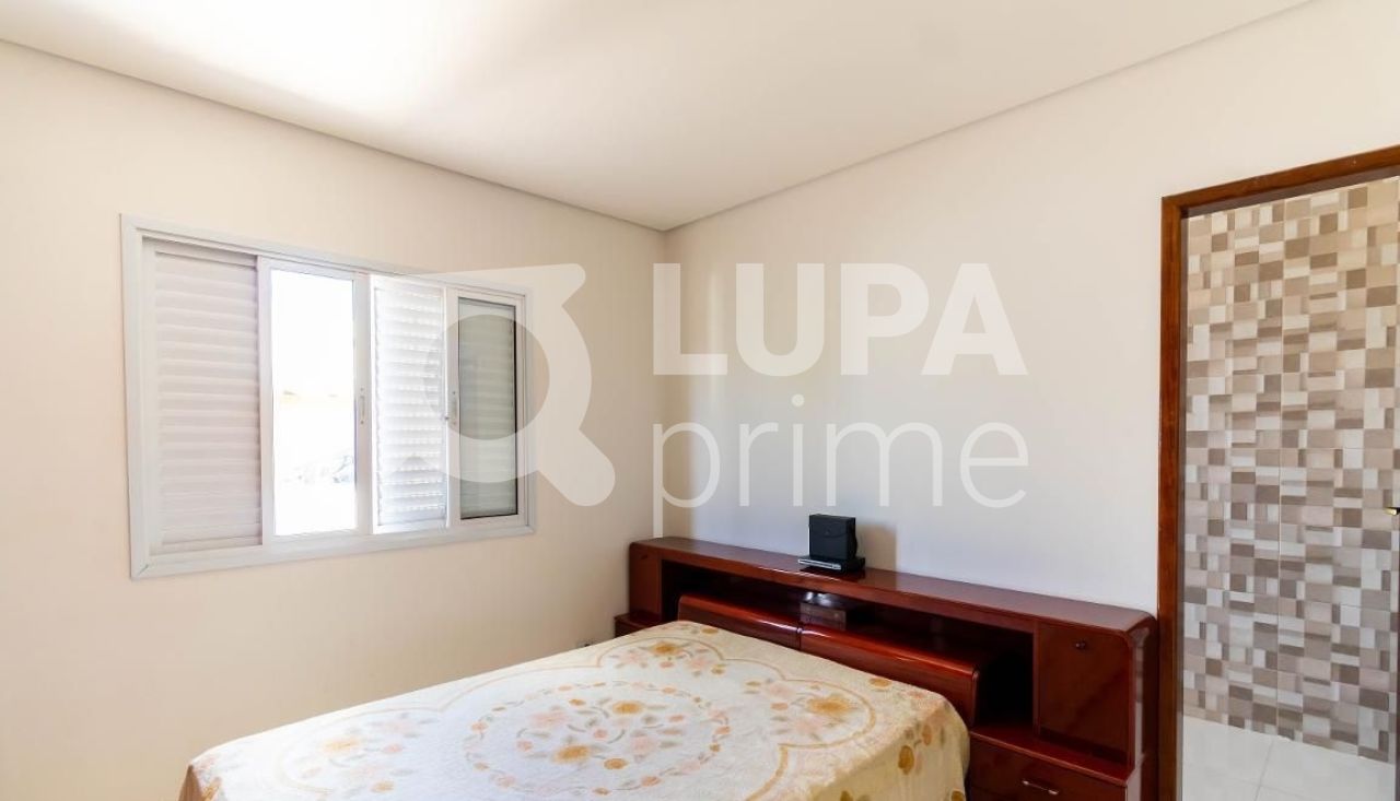 sobrado-venda-sao-paulo-vila-sabrina-3dormitorios-2suites-2vagas-168m2-LM4630