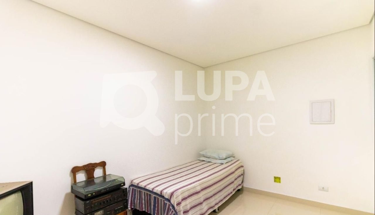sobrado-venda-sao-paulo-vila-sabrina-3dormitorios-2suites-2vagas-168m2-LM4630