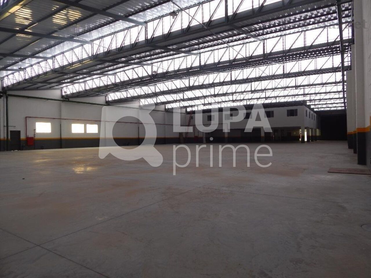 Depósito-Galpão, 2200 m² - Foto 1