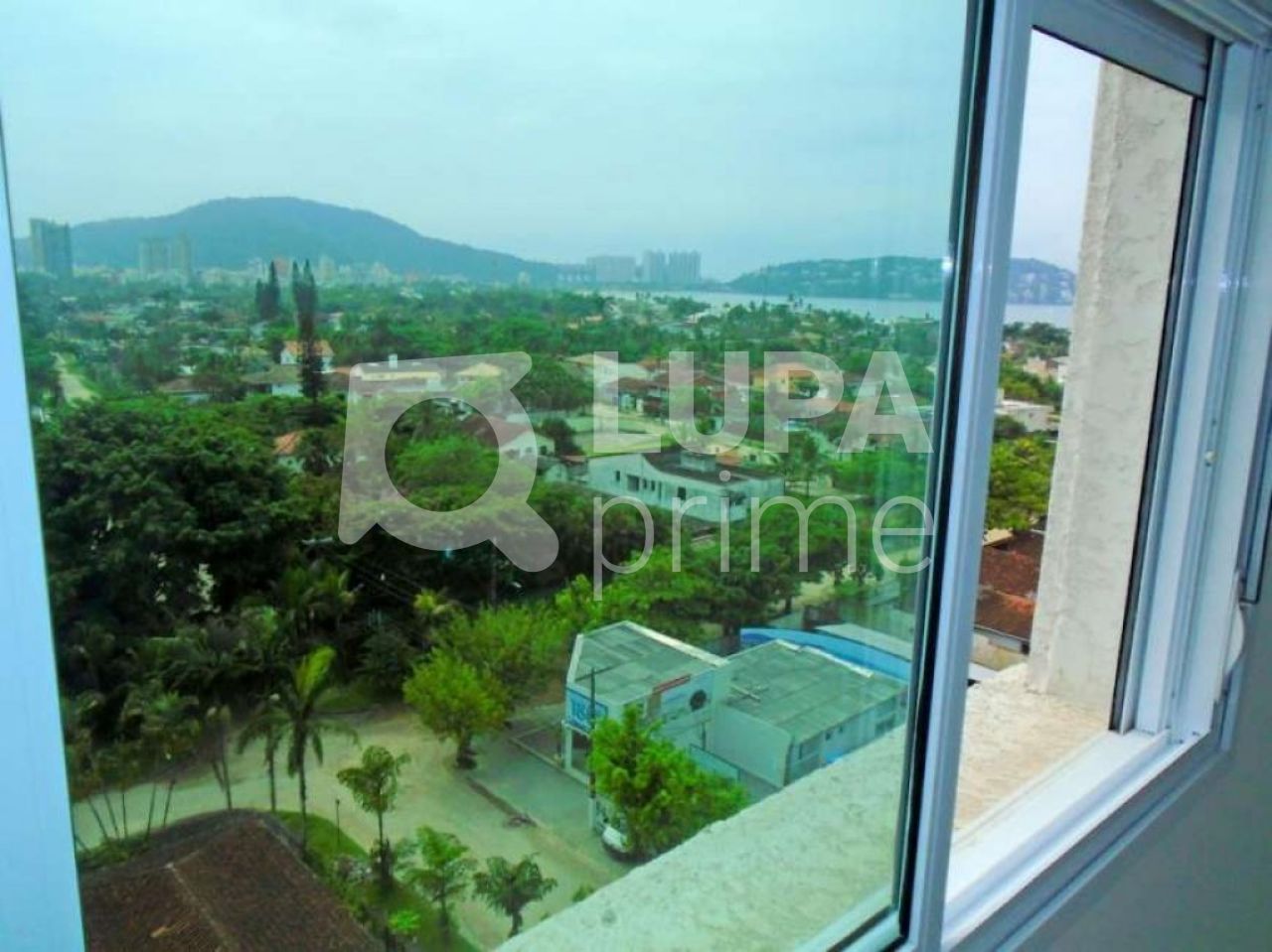 sobrado-venda-guaruja-jardim-virginia-3dormitorios-3suites-2vagas-142m2-LS11948