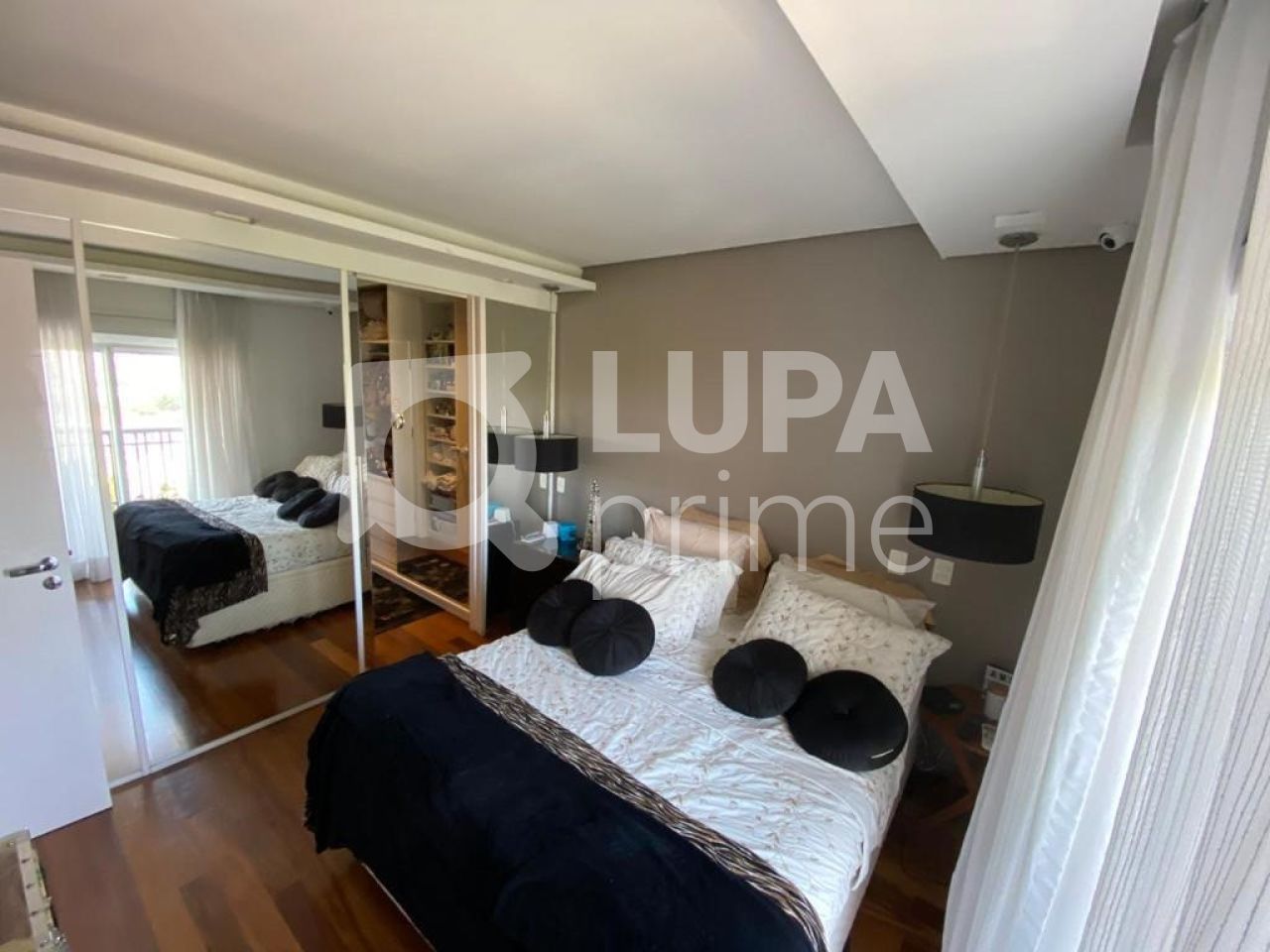 apartamento-venda-sao-paulo-vila-maria-alta-4dormitorios-4suites-5vagas-220m2-LS28423