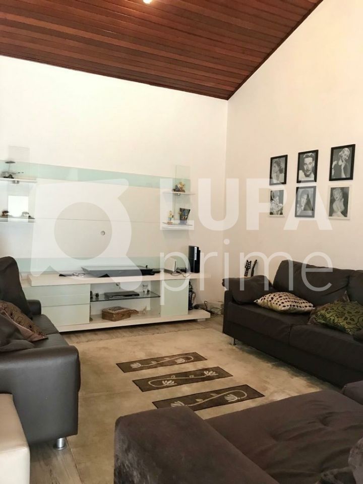 casa-terrea-venda-sao-paulo-tucuruvi-3dormitorios-1suite-3vagas-242m2-LS36069