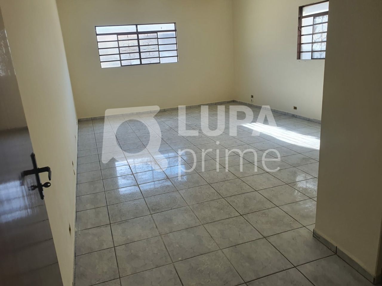 galpao-venda-sao-paulo-imirim-10vagas-526m2-LS38319