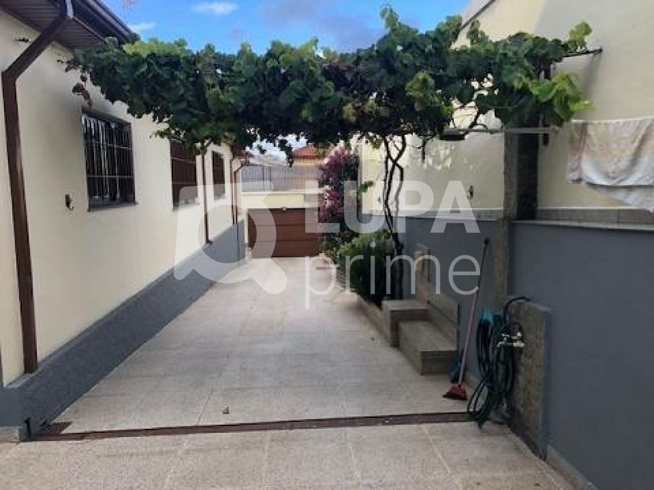 casa-terrea-venda-sao-paulo-vila-nivi-3dormitorios-2suites-7vagas-200m2-LS40041