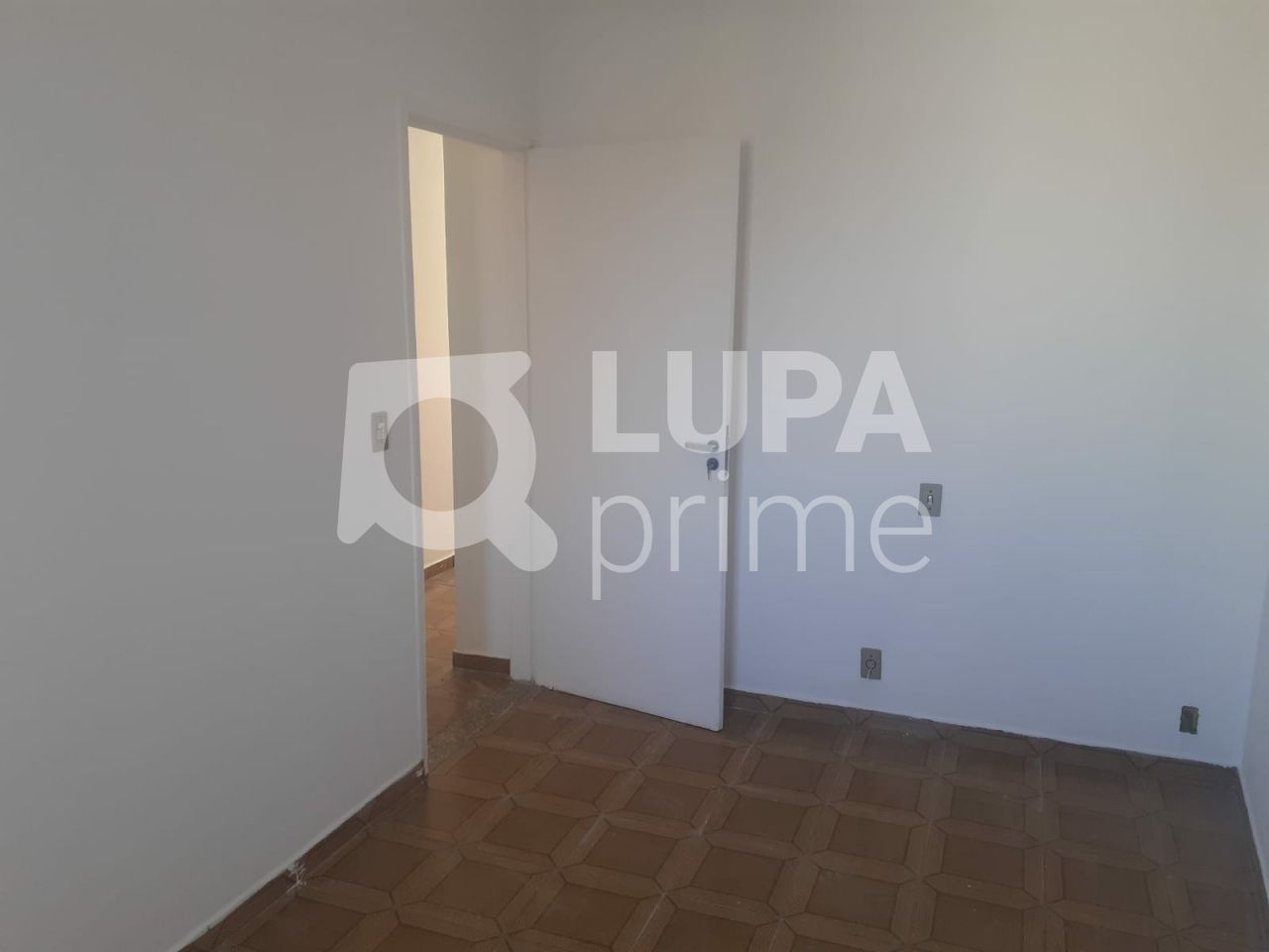 casa-terrea-venda-sao-paulo-vila-maria-alta-5dormitorios-2vagas-257m2-LS41028