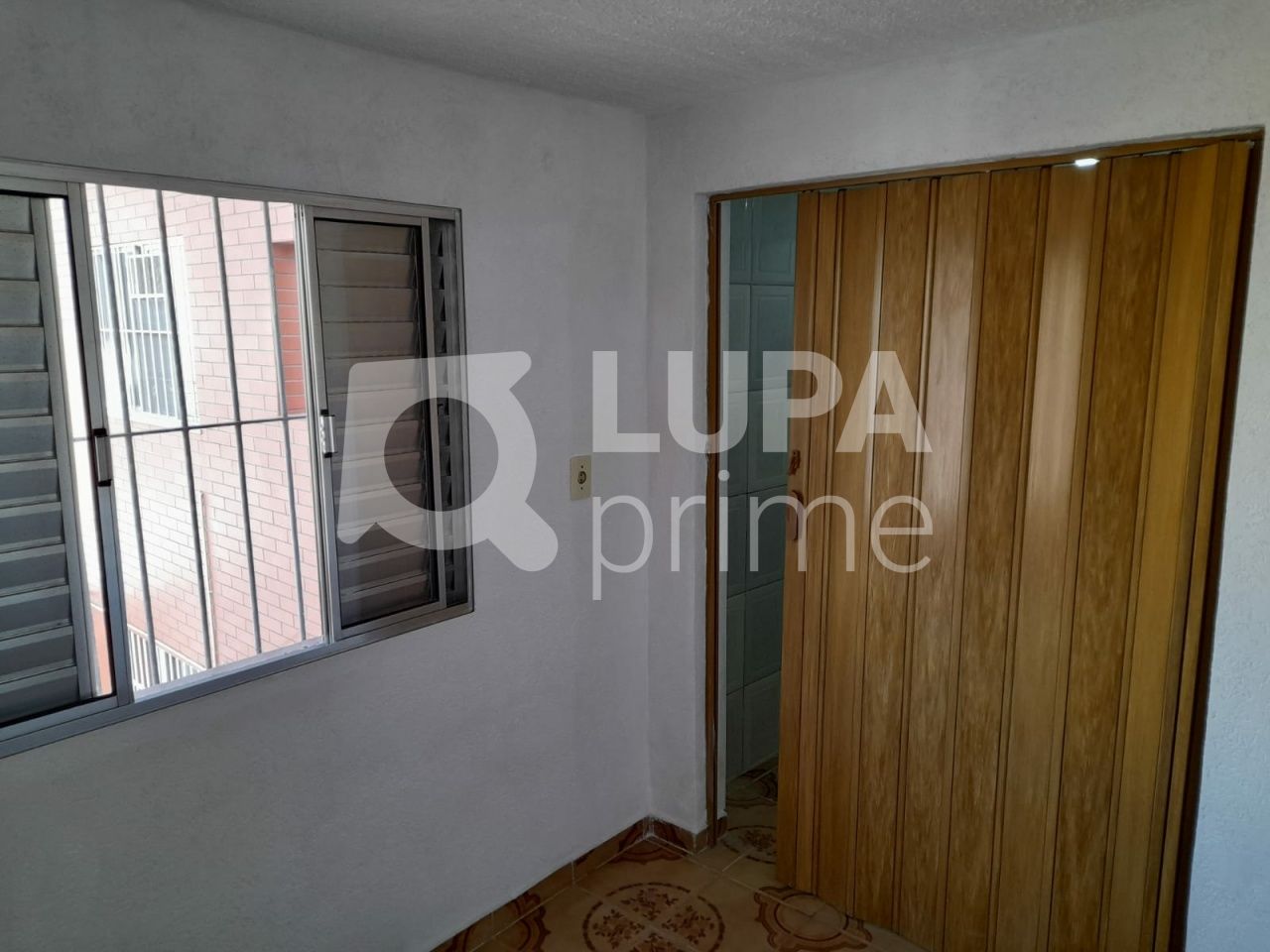 outros-venda-sao-paulo-chora-menino-200m2-LS41505