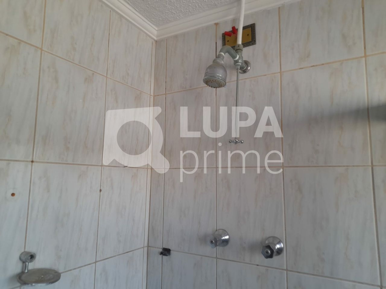 outros-venda-sao-paulo-chora-menino-200m2-LS41505