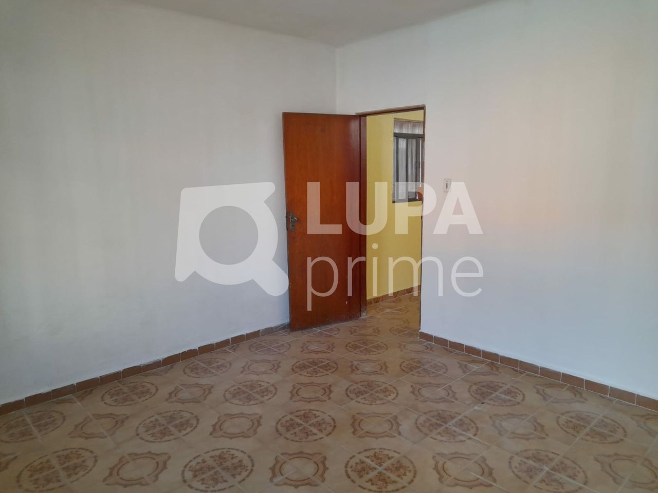 outros-venda-sao-paulo-chora-menino-200m2-LS41505