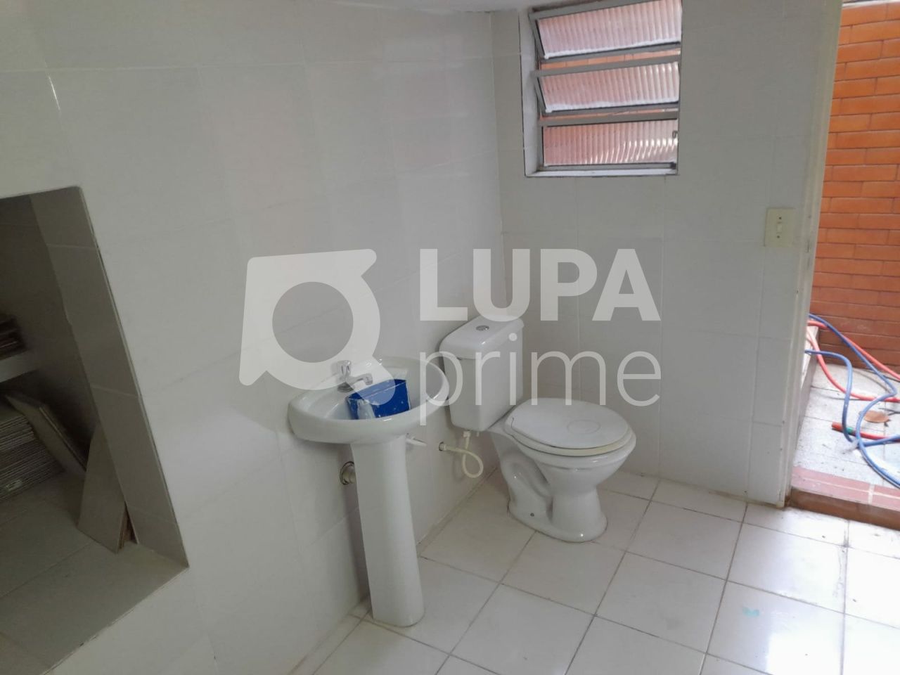 outros-venda-sao-paulo-chora-menino-200m2-LS41505
