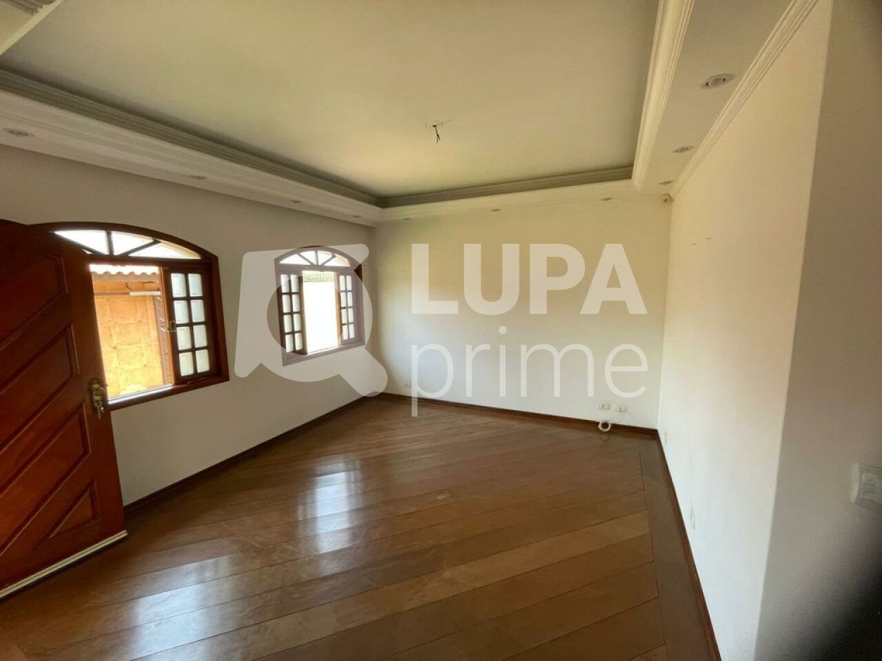 casa-terrea-venda-sao-paulo-tucuruvi-3dormitorios-3suites-5vagas-300m2-LS42879