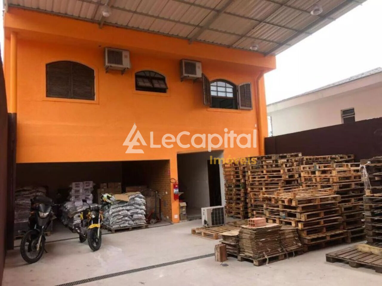 Prédio para Venda - Cidade Vargas