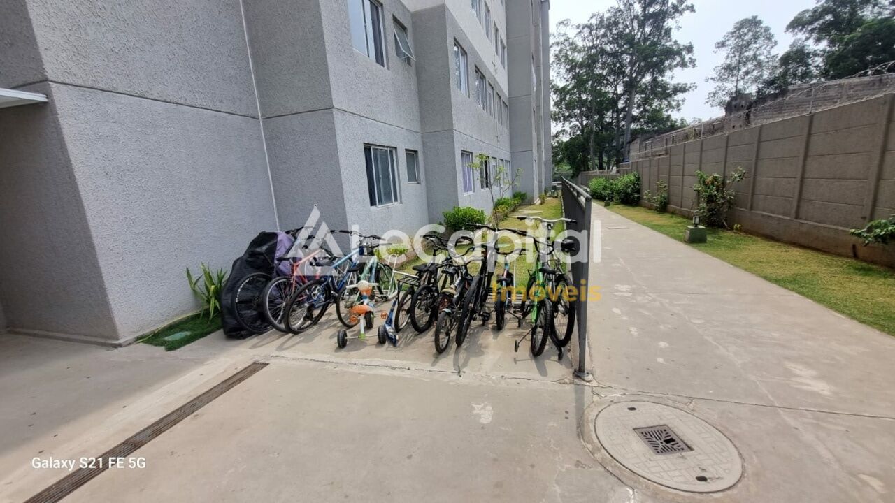Apartamento para Venda - Colônia Zona Leste