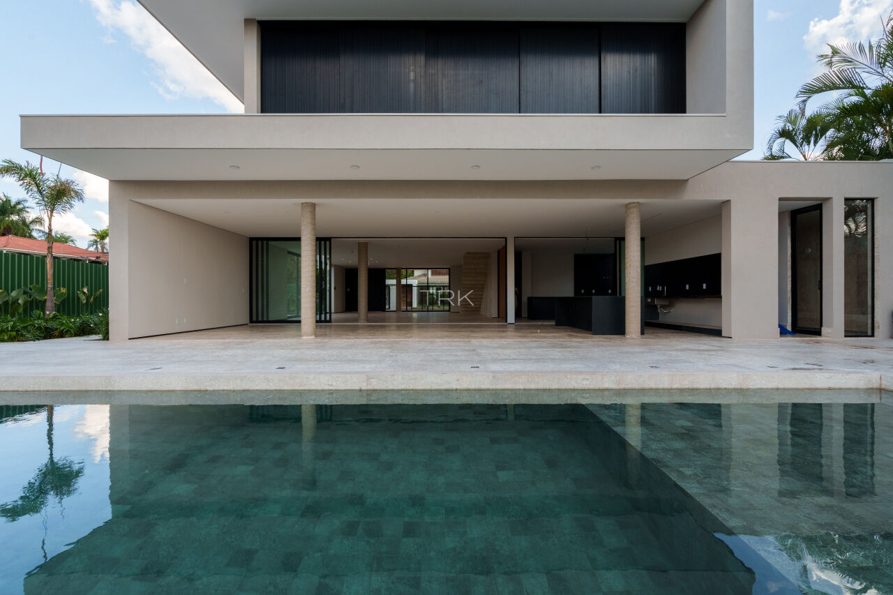 A arquitetura já mostrou o traço. Agora sua vida se encarrega do desenho.