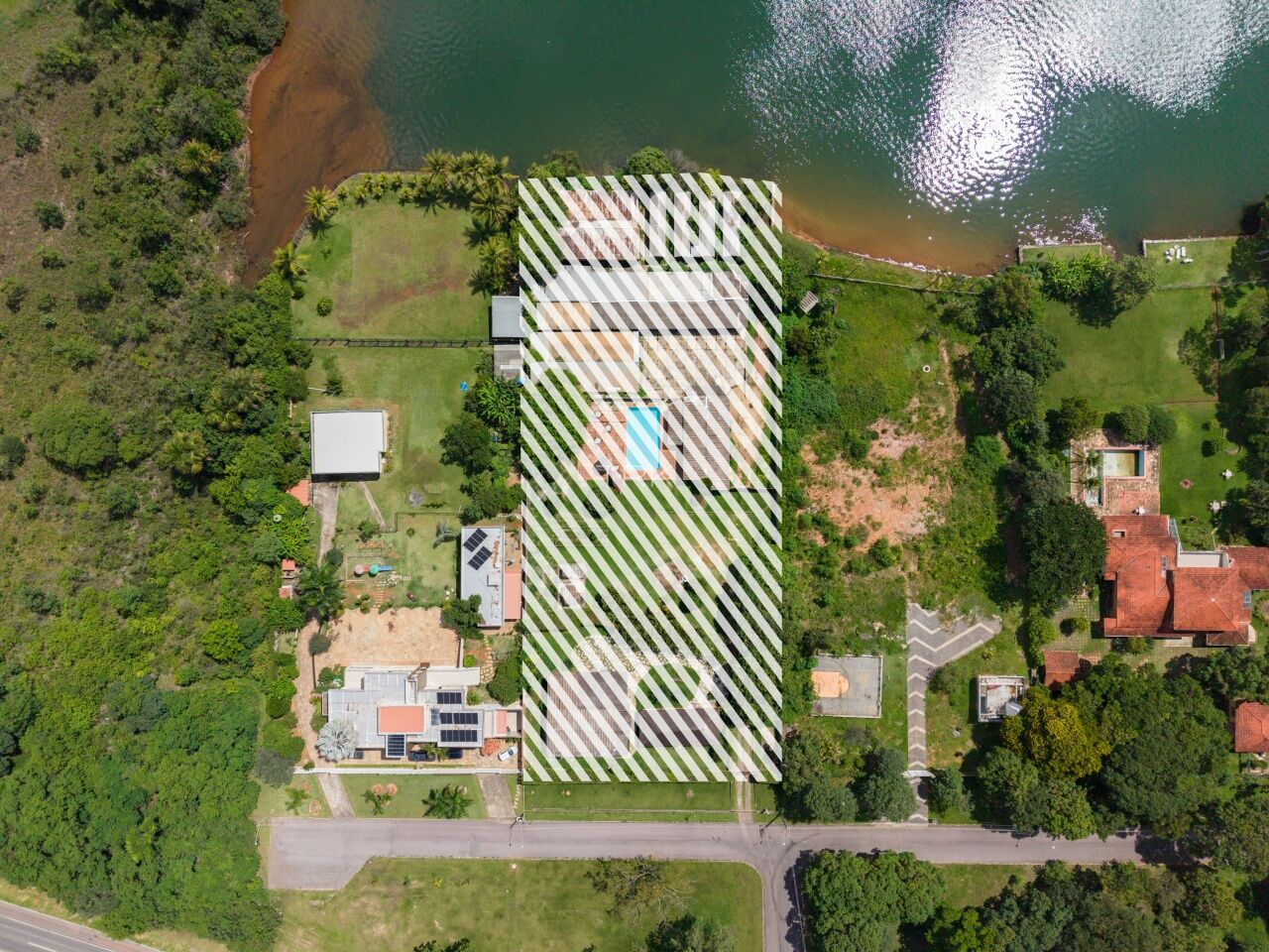 Se a ideia é incorporar, o terreno já entendeu o plano.