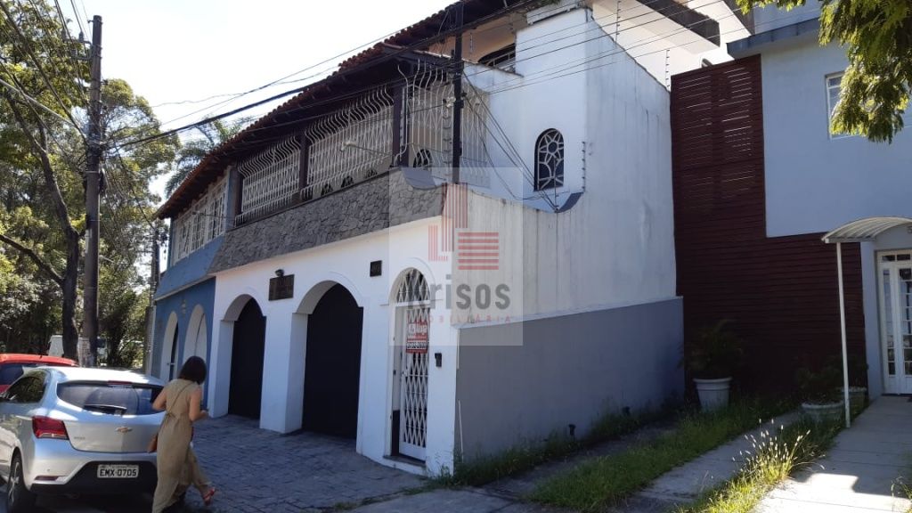 Sobrado para Venda - Jardim Peri Peri