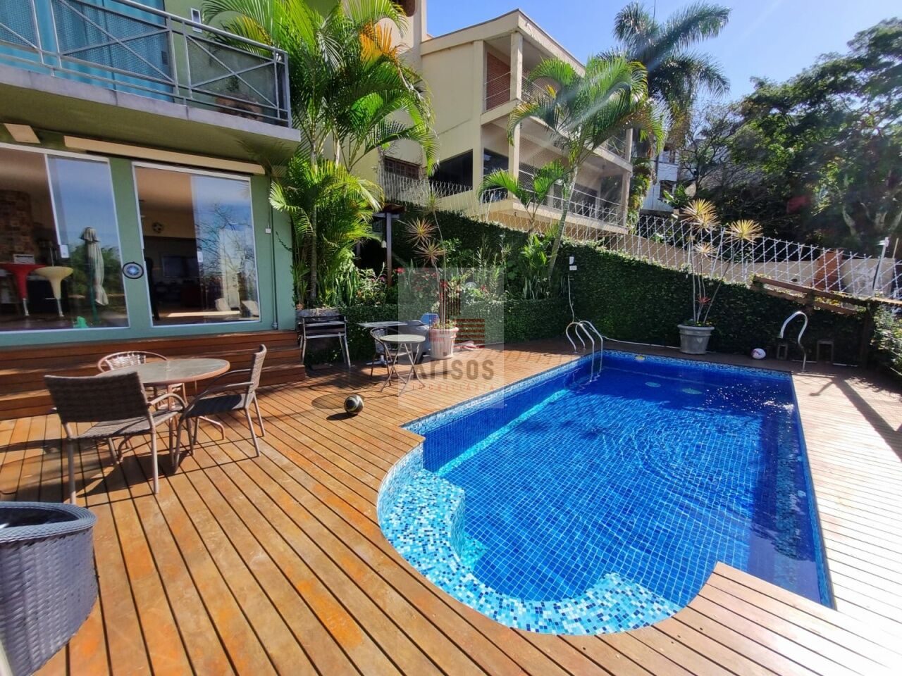Casa Assobradada para Venda - Jardim Peri Peri