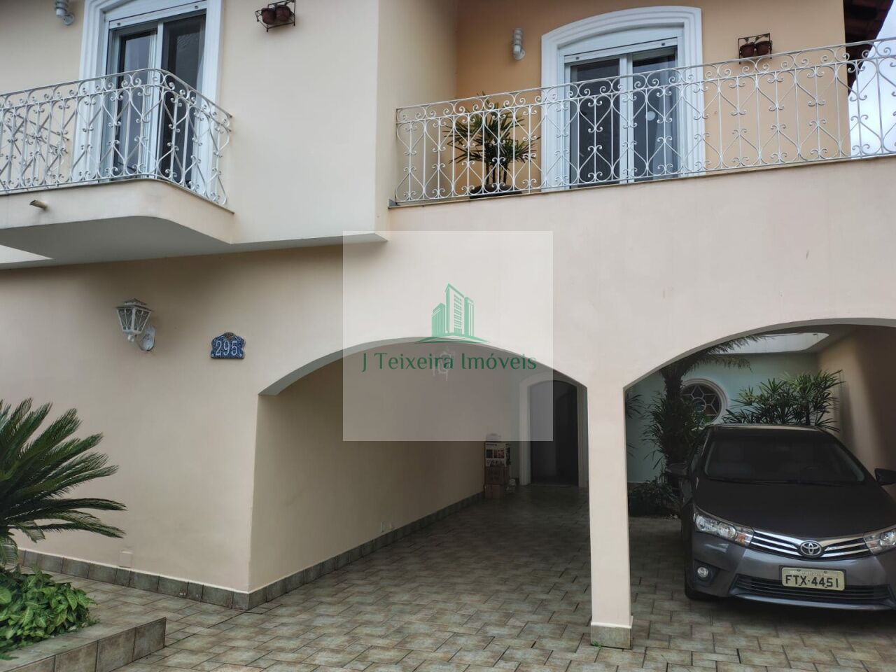 Casa Assobradada para Venda - Jardim Santa Helena