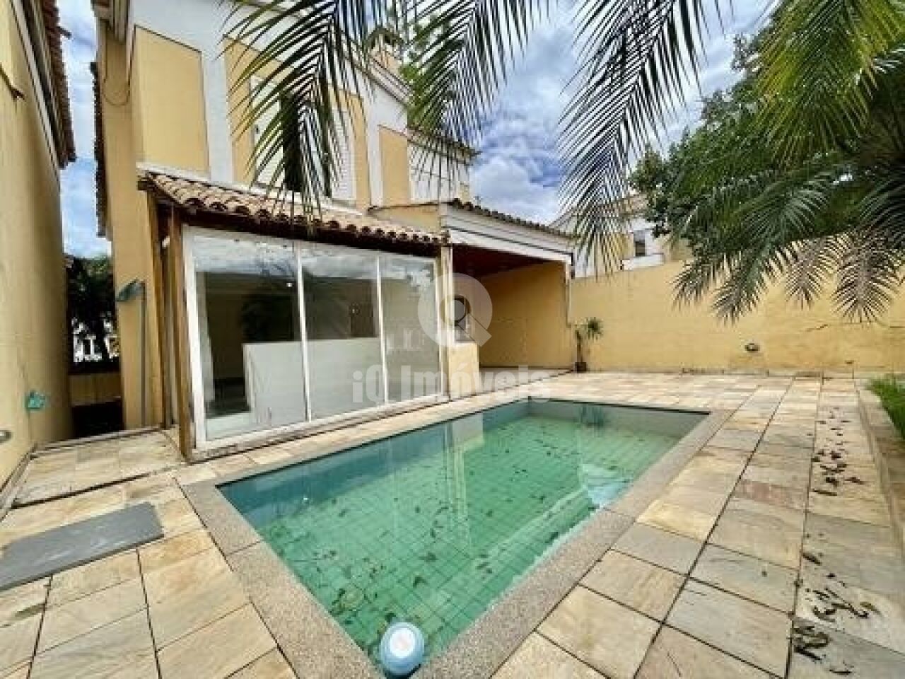 Casa em Condomínio para Venda - SANTO AMARO