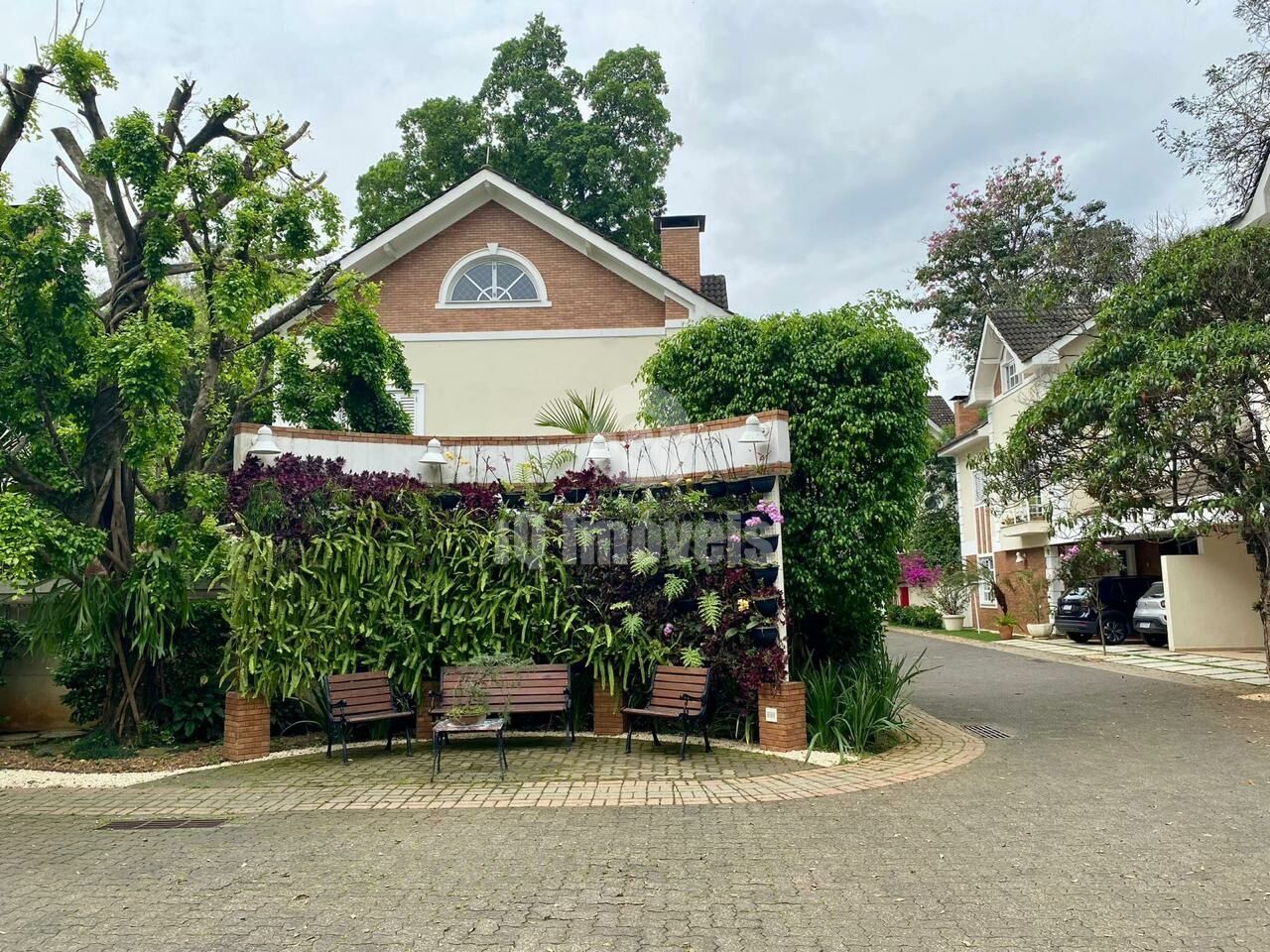 Casa Assobradada para Venda - JARDIM PETRÓPOLIS