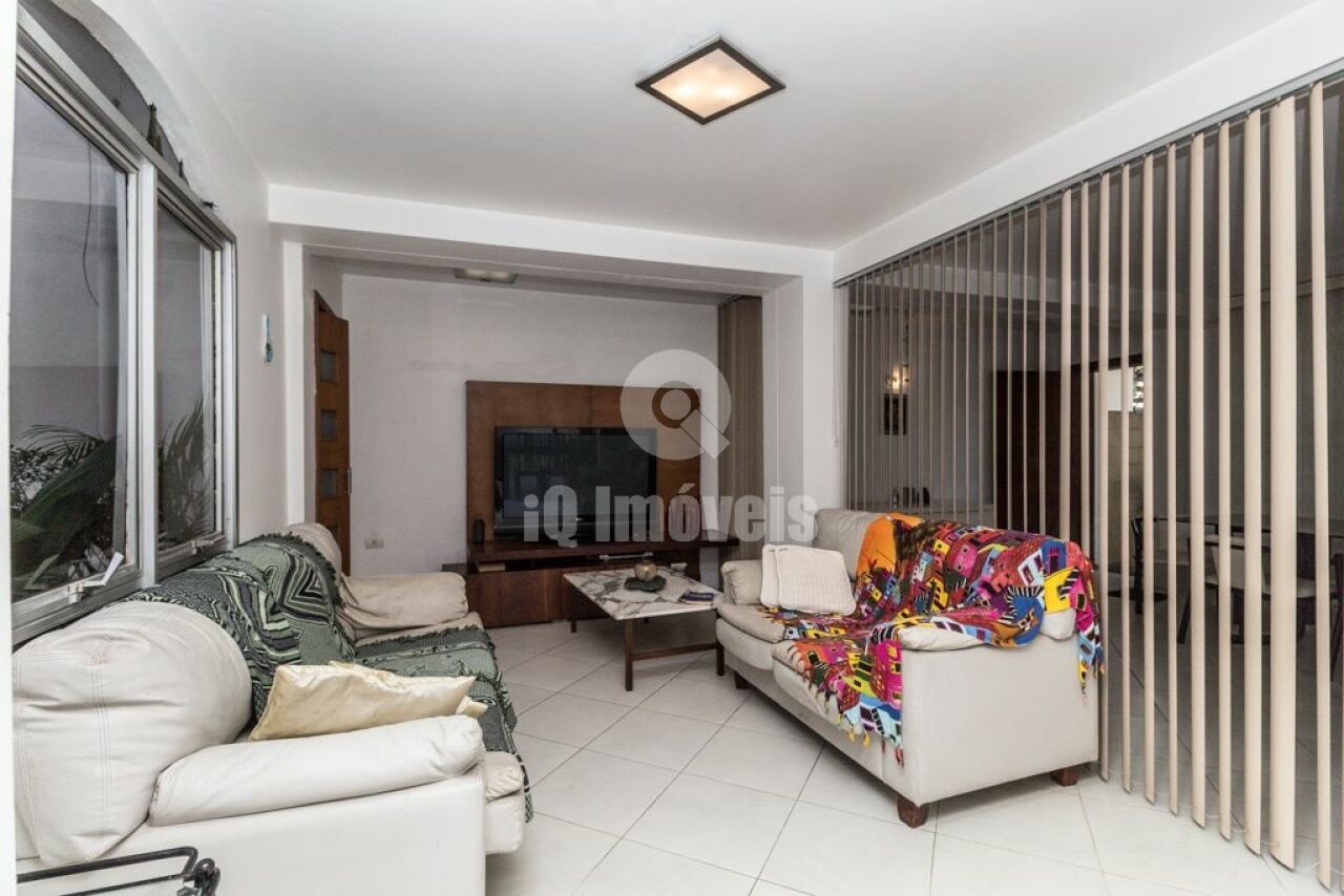 Casa Assobradada para Venda - CAMPO BELO