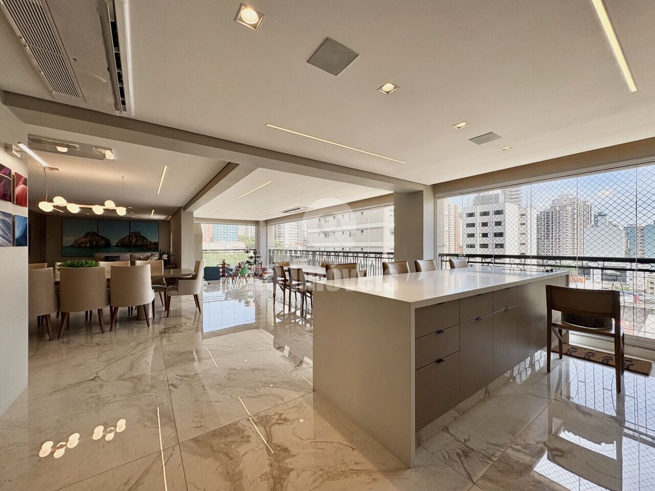 Apartamento Perdizes |266m² | 3 suítes | 5 vagas de garagem | Lazer completo