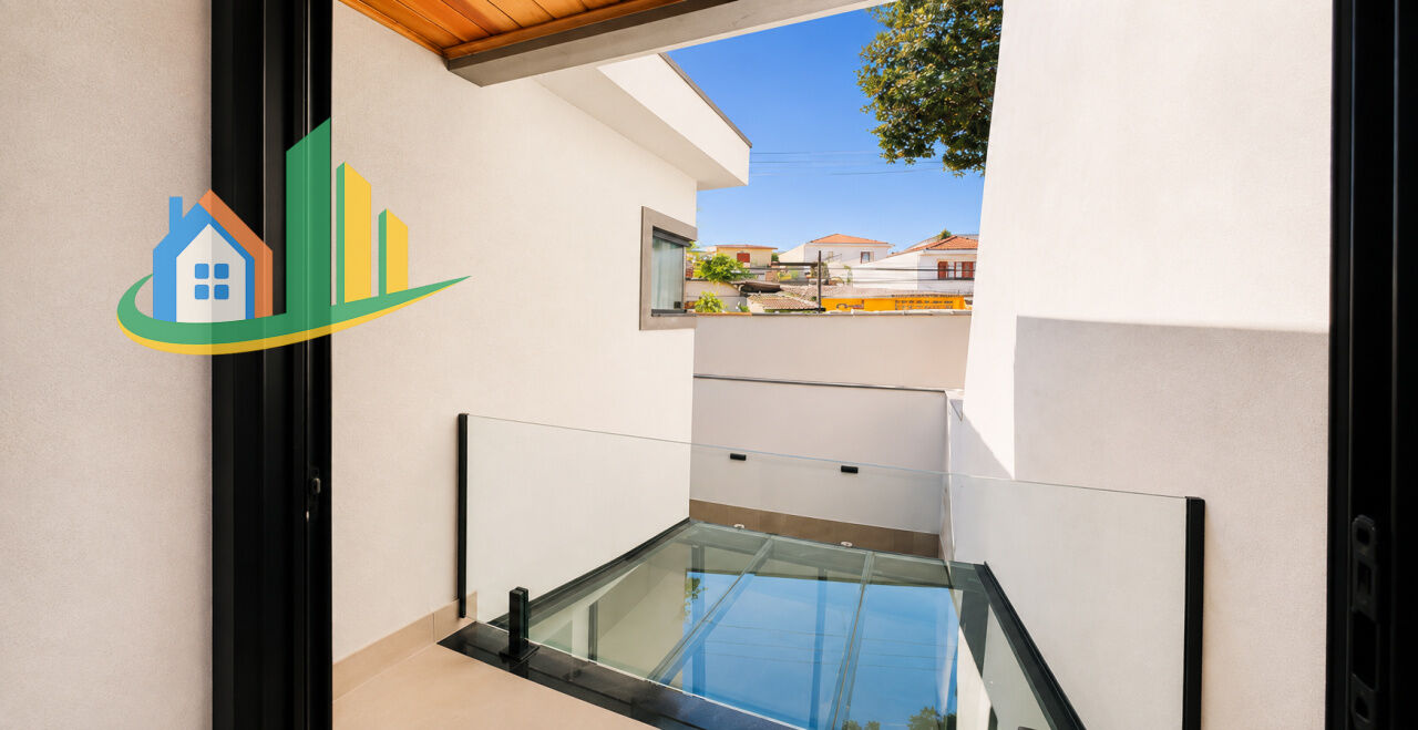 Casa Assobradada para Venda - Jardim Alzira