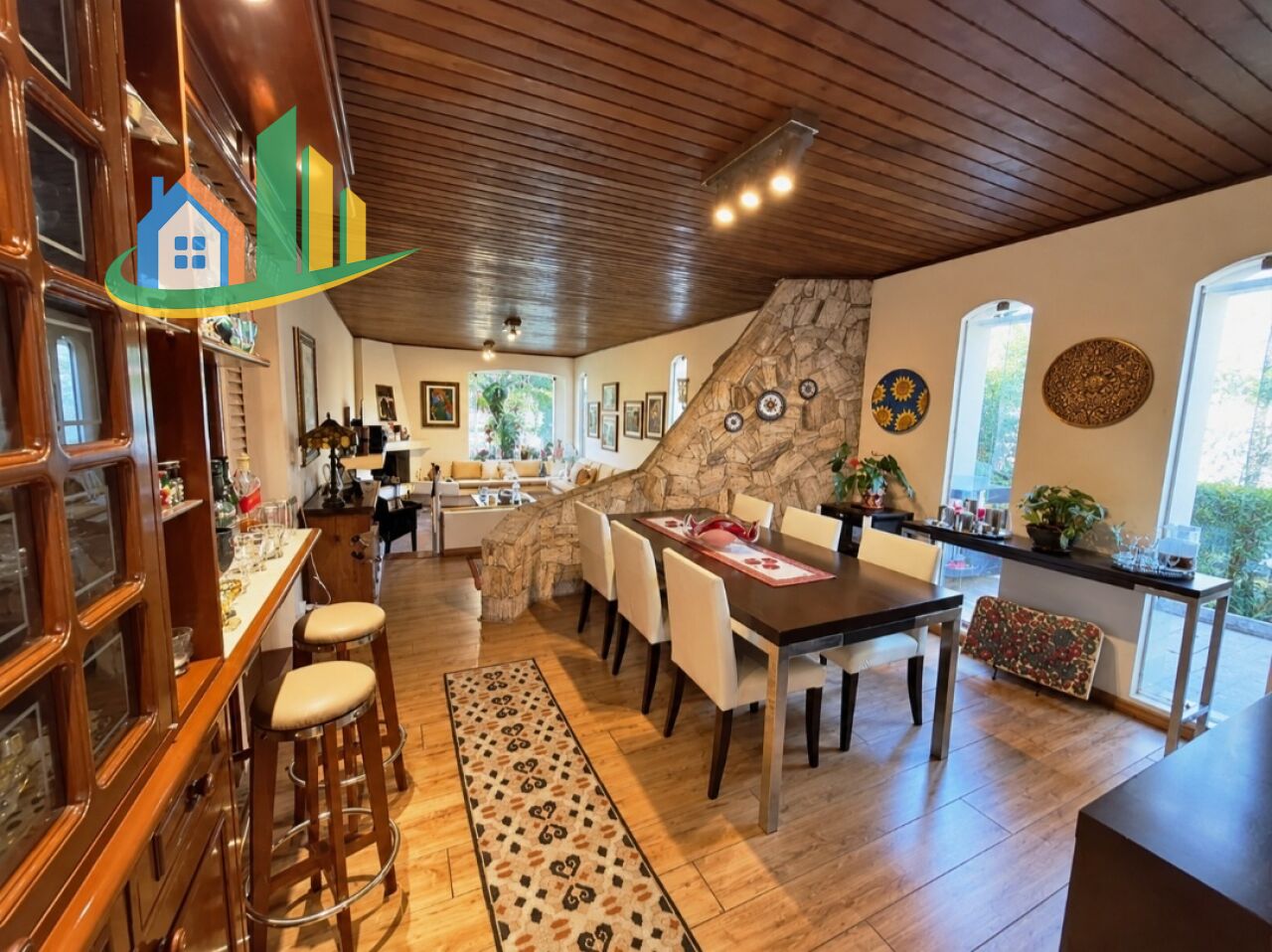 Casa, 3 quartos, 190 m² - Foto 1