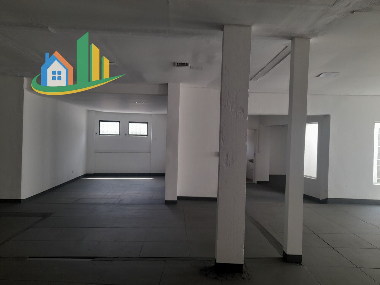 Loja-Salão, 120 m² - Foto 1
