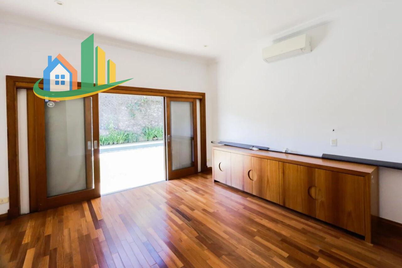 Casas Residenciais para Venda - Santo Amaro