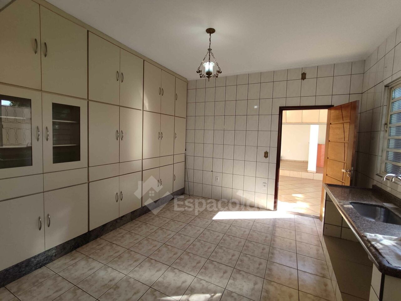Casa, 3 quartos, 218 m² - Foto 3