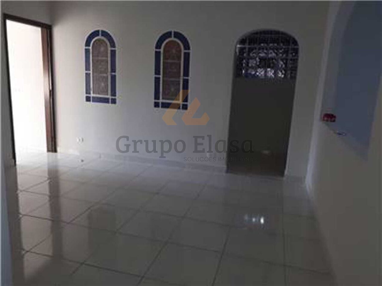 Casa Assobradada para Venda - Jardim Três Marias