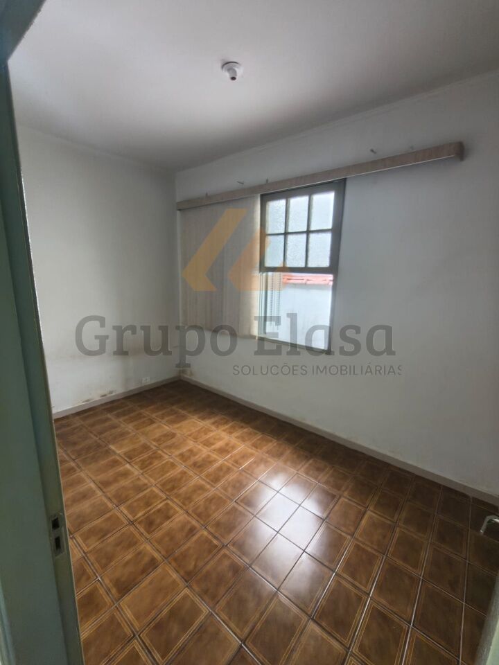 Casa Assobradada para Venda - Quarta Parada