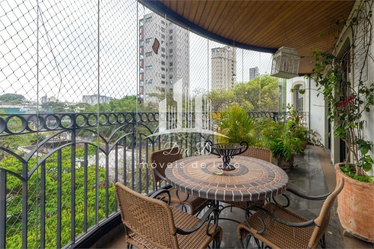 Apartamento para Venda - Moema