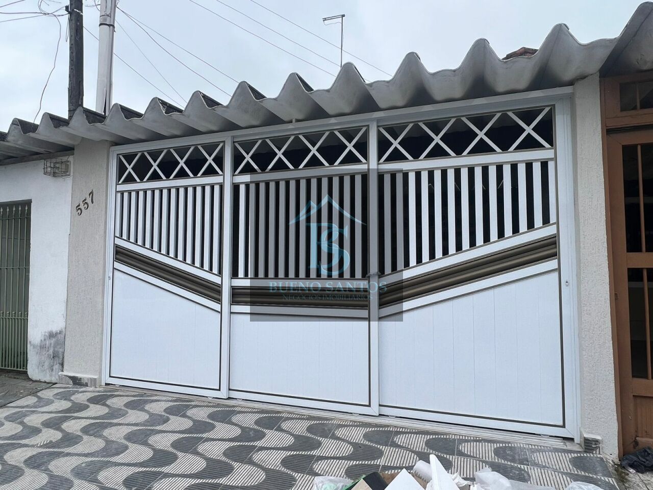 Casa Térrea para Venda - Caiçara