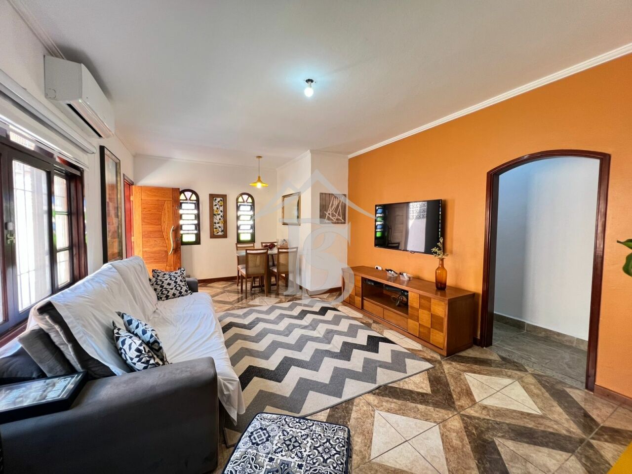 Casa Térrea para Venda - Caiçara