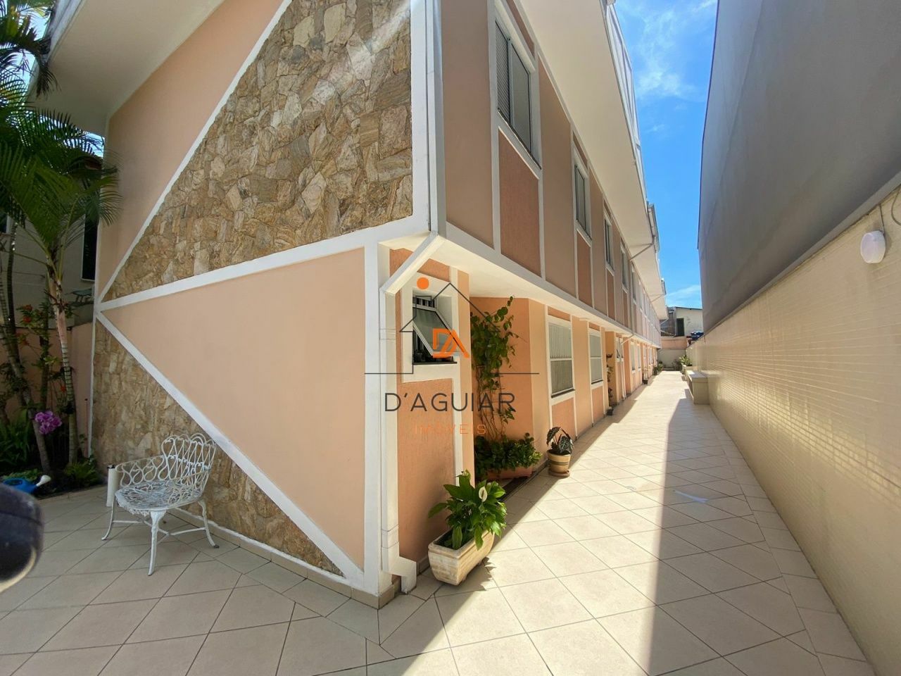 Condominio para Locação - Vila Mazzei