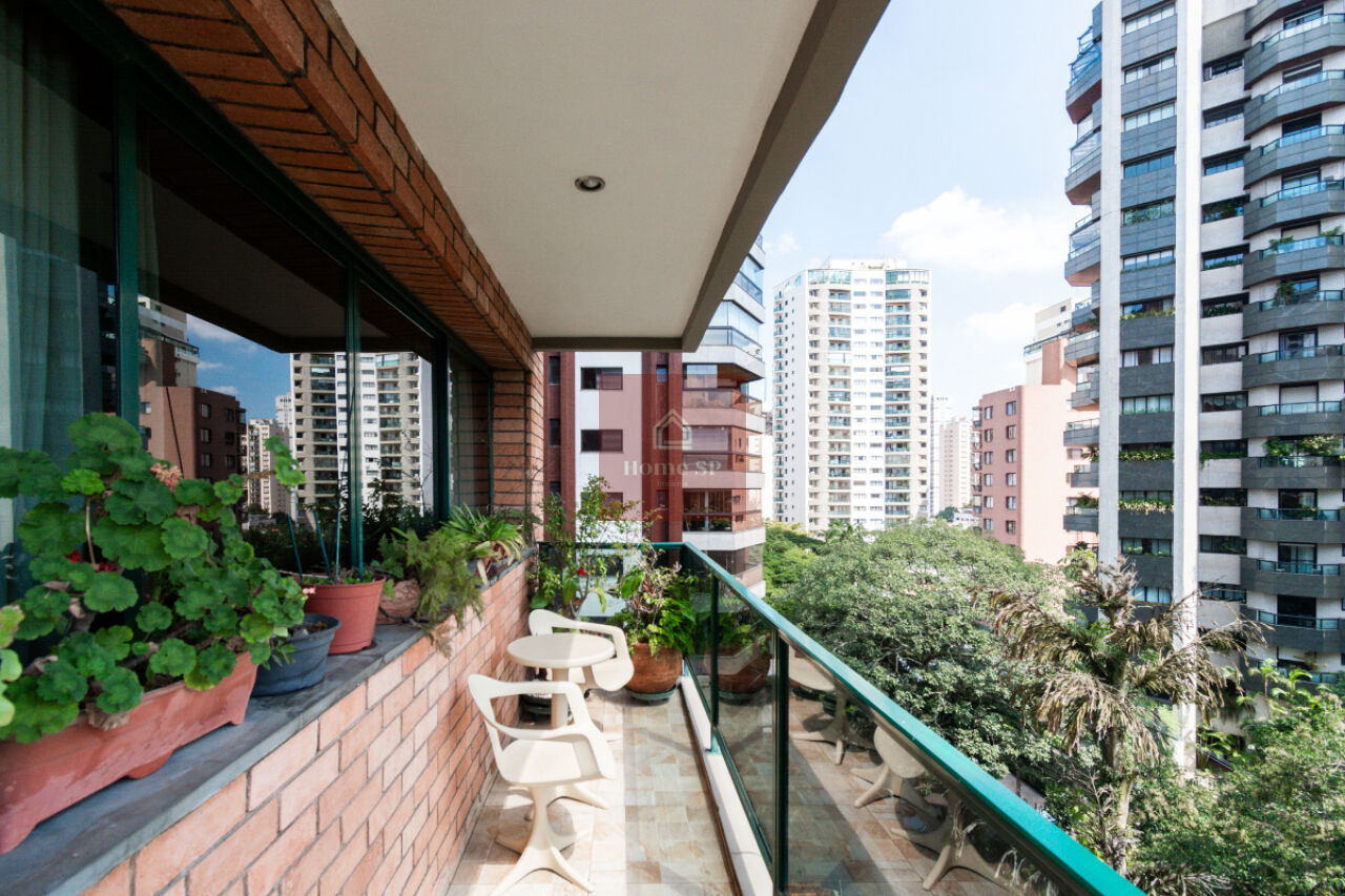 Apartamento para Venda - Moema
