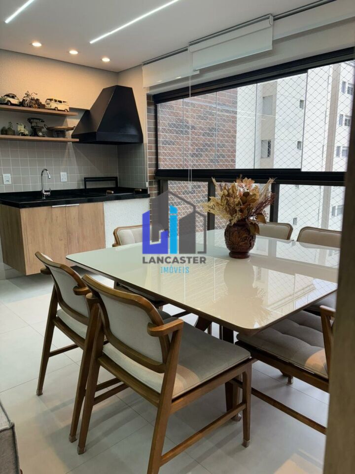 Apartamento com 3 dormitórios, 3 suítes e 2 vagas de garagem, na Vila Assunção