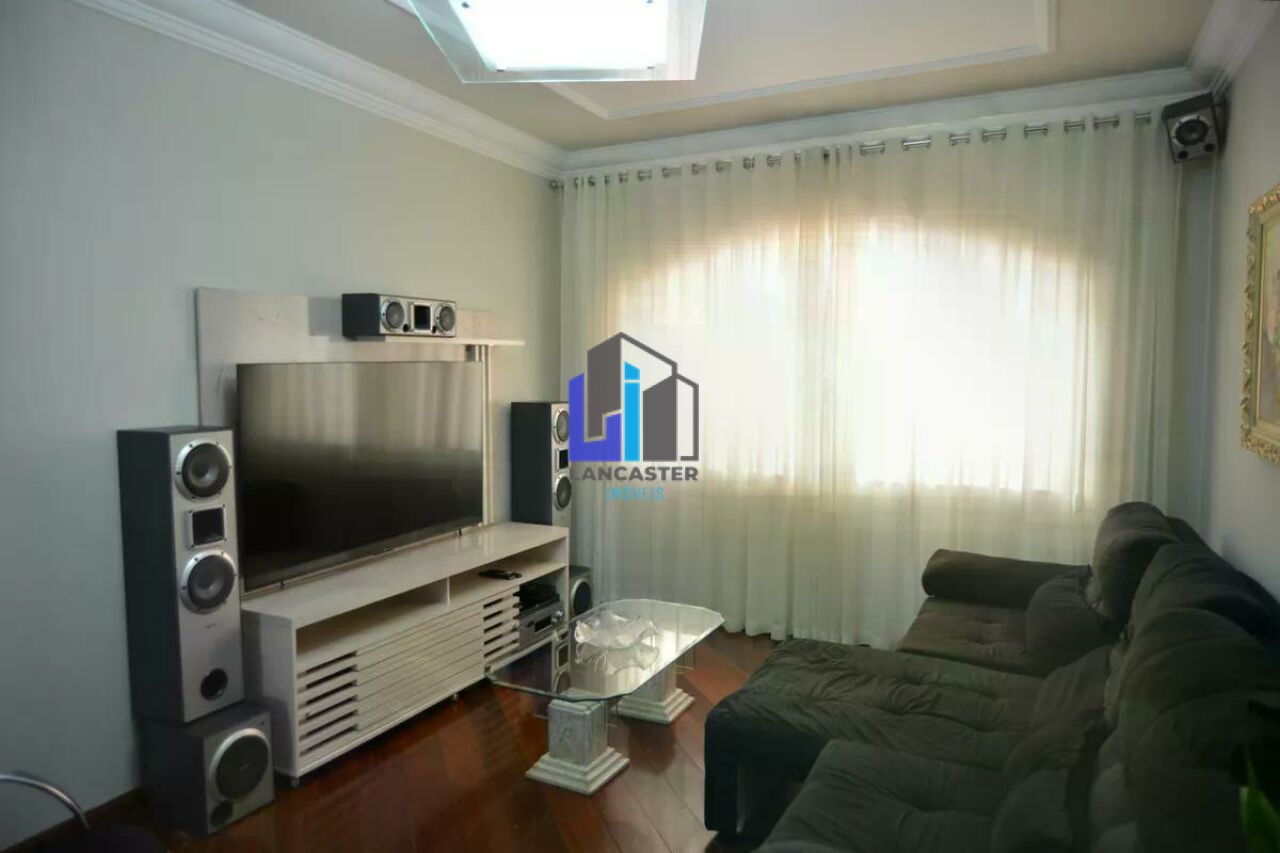 Sobrado com 4 dormitórios, 3 suítes, na Vila Francisco Matarazzo