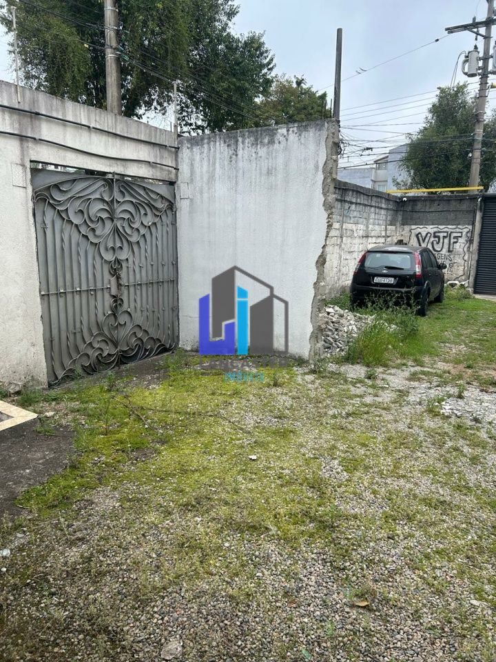 Terreno com amplo espaço, na Vila Pires