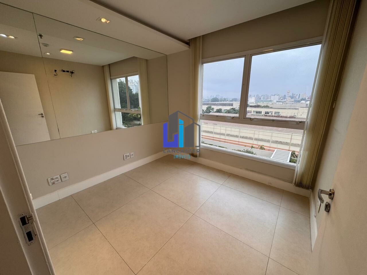 Salas Comerciais Premium no Bairro Jardim | Ao lado do Grand Plaza | 70m² + 2 Vagas com Manobrista