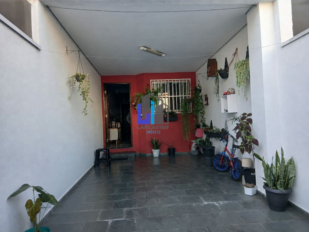 Sobrado 3 Dorms (1 Suíte) | 2 Vagas | Churrasqueira | R$ 460 Mil - Jd. Cristiane