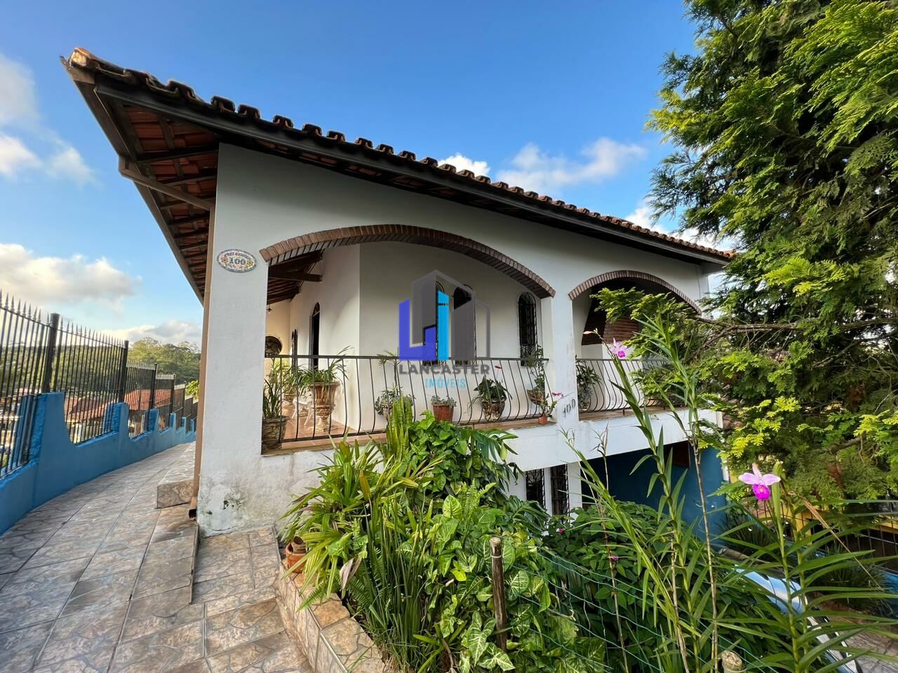 Casa assobradada |3 dorms | À venda no Jardim Colônia - Ribeirão Pires