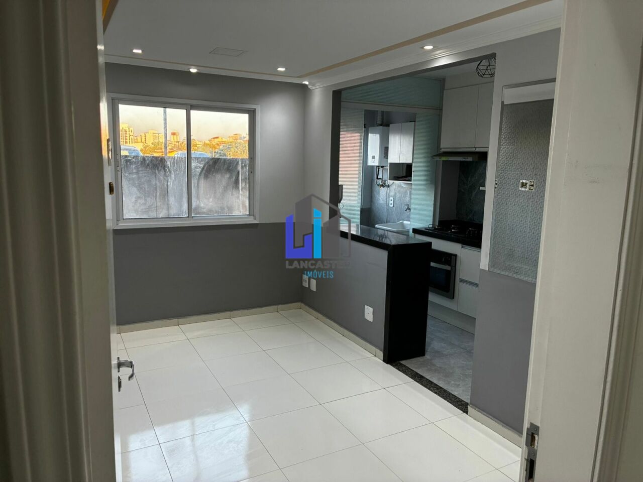 Apartamento 2 dormitórios, 1 vaga, no Jardim Utinga