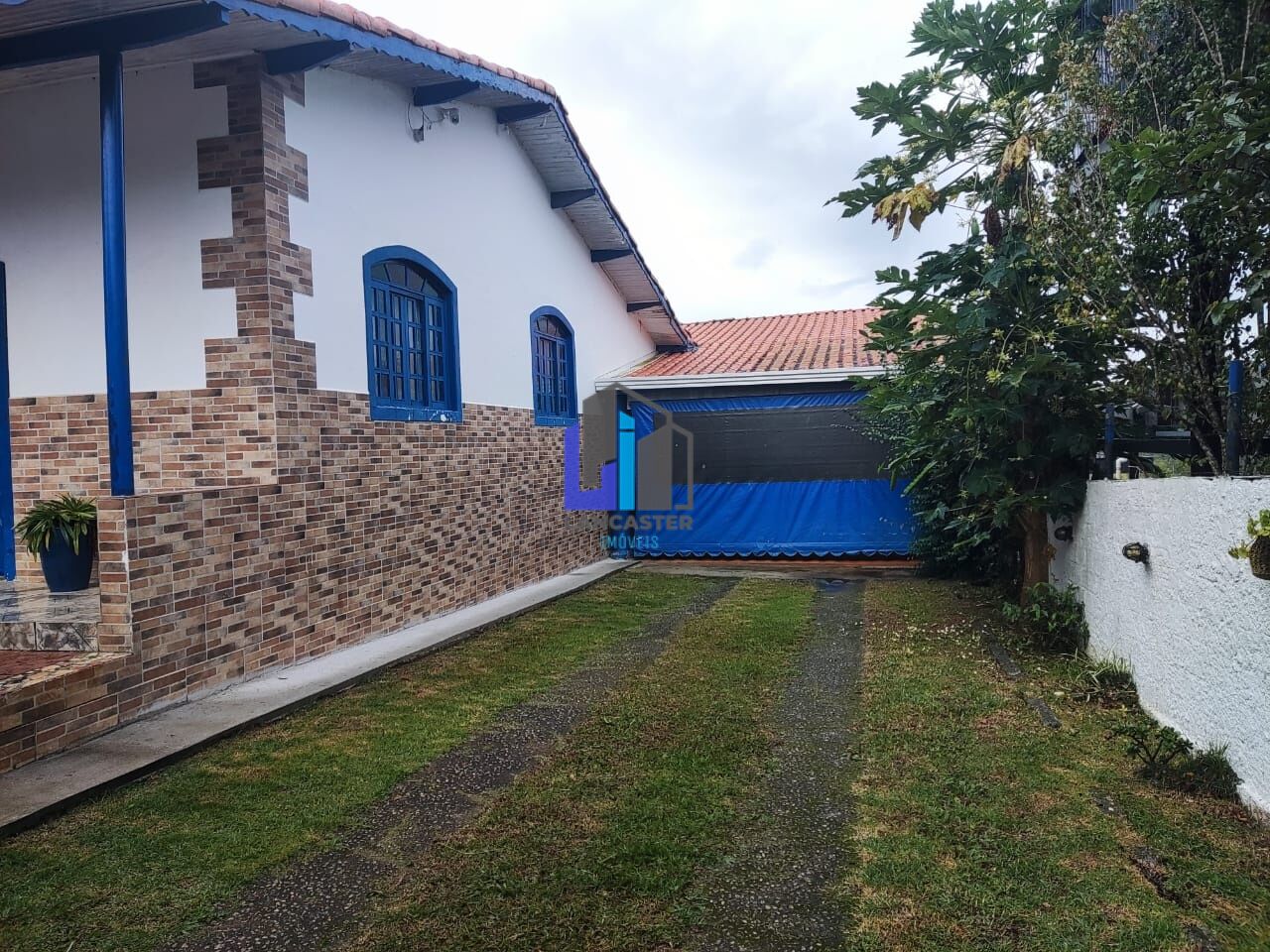 Foto 2 - LA1254