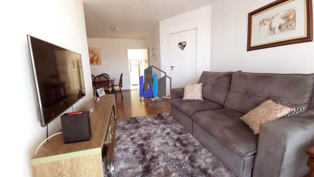 Apartamento com 3 dormitórios, 1 suíte, 2 vagas, no Jardim Bela Vista