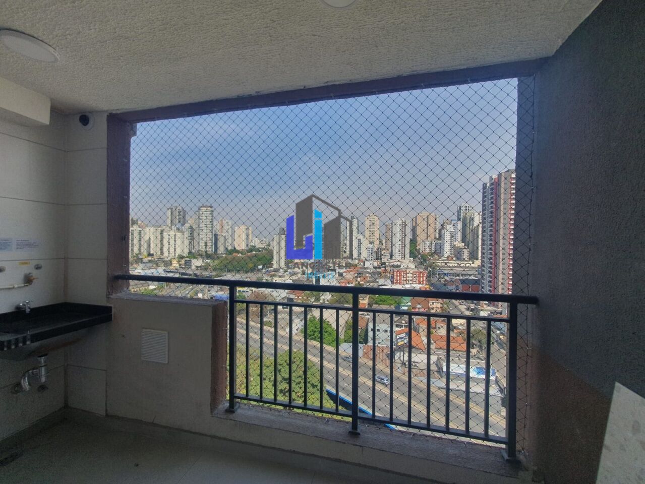 Foto 2 - LA1308