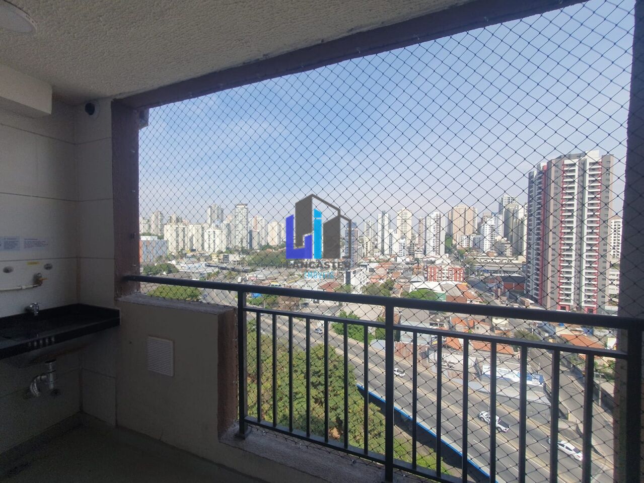 Apartamento 42m² | 2 Dormitórios | Andar Alto | Bairro Jardim | Lazer Completo
