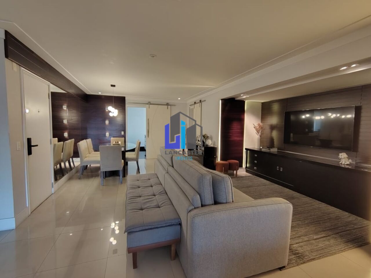 Apartamento com 3 dormitórios, 3 suítes, 3 vagas, no Jardim
