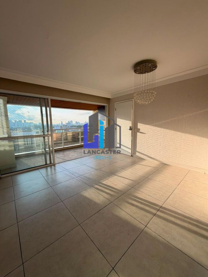 Apartamento com 3 dormitórios, 3 saunas, 2 vagas de garagem, no Centro de Santo André